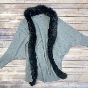 Evolution By Cyrus Faux Fur Collar Dolman Sleeve Open Cardigan Sweater gray M